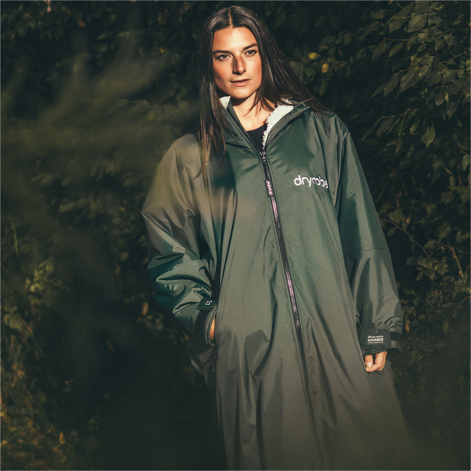 2025 Dryrobe Advance Long Sleeve Changing Robe DALSV3 - Dark Green